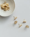 Traveler Pins