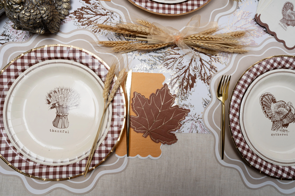 Beige Wavy Scallop Paper Placemats