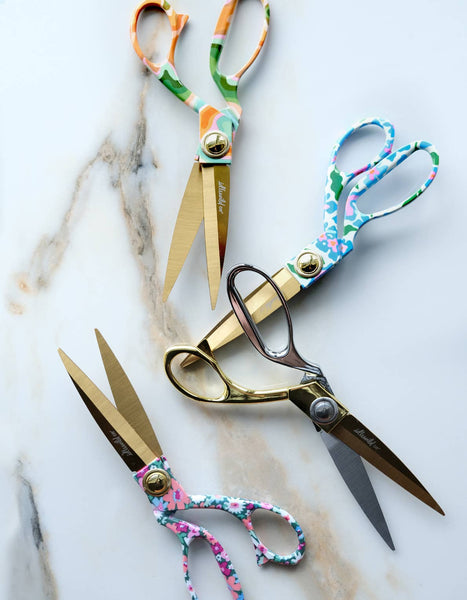 Designer Scissors | Trippy Daisies